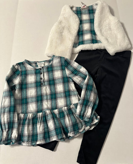 #160 Girls size S (5/6)-fits closer to a 5- Max Studio 3 piece outfit with super soft vest and velour pants