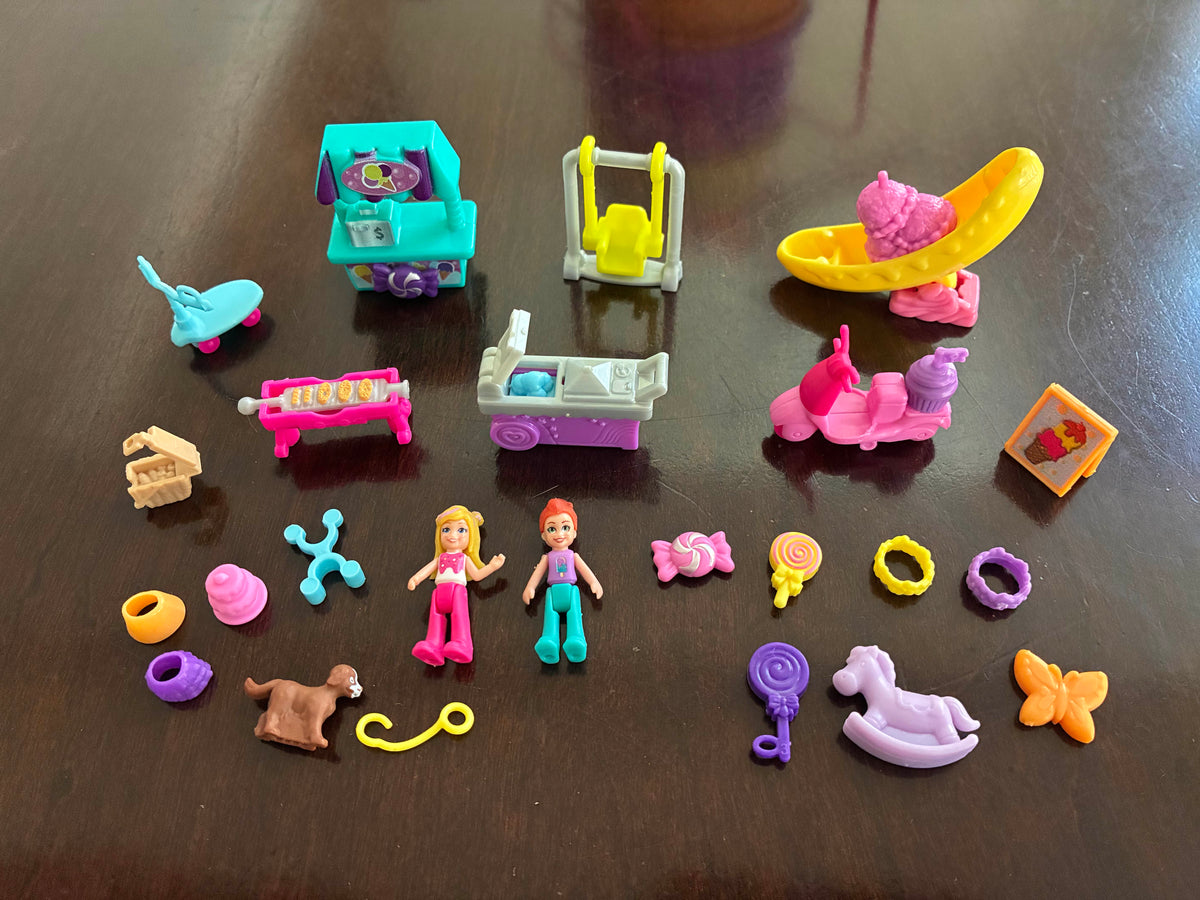 #126 Polly Pocket Spin and Surprise Ice Cream Playset