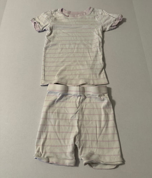 #160 Girls 5T Old Navy pjs