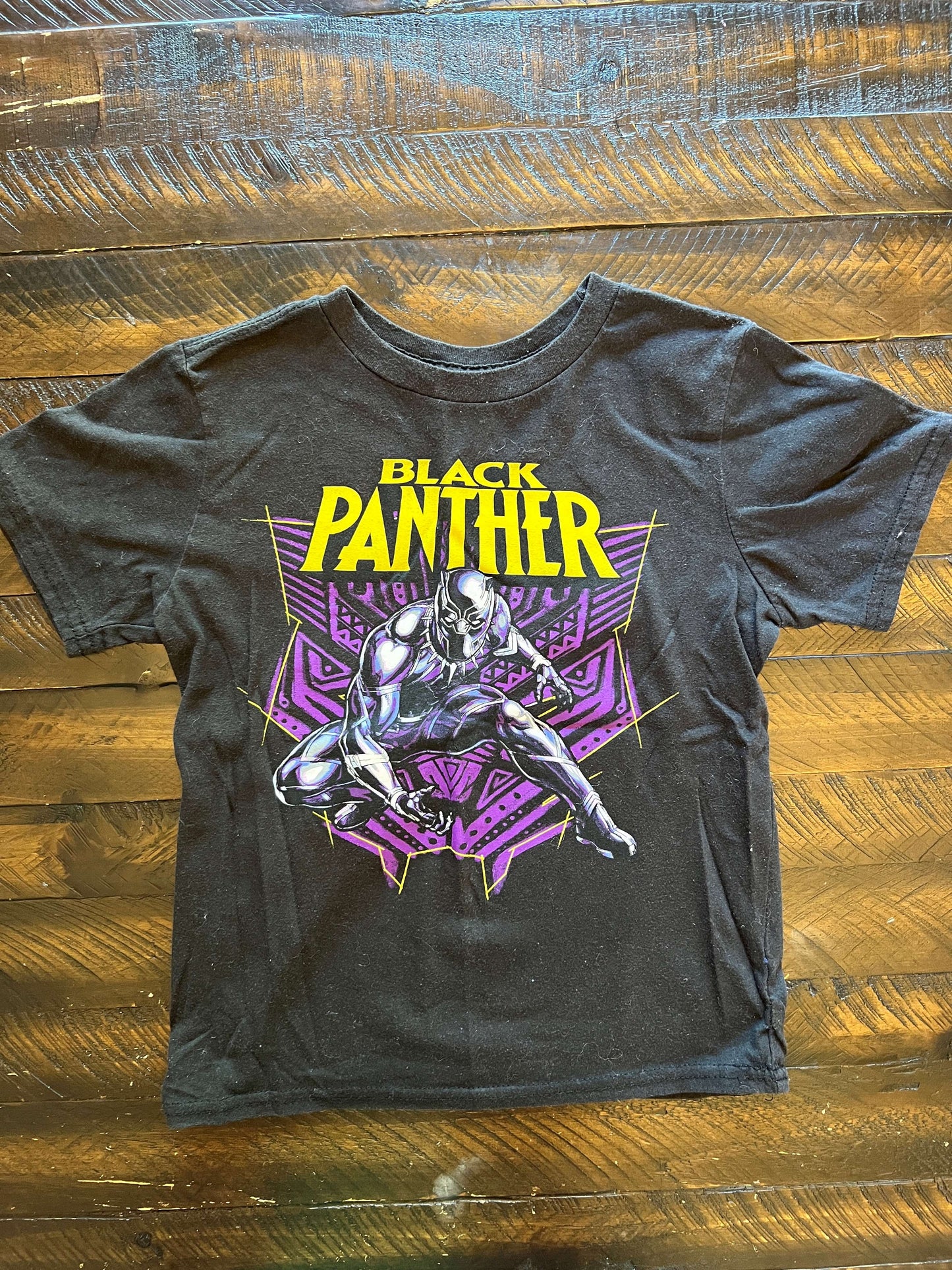 134 Marvel Boys Black Panther shirt Size S