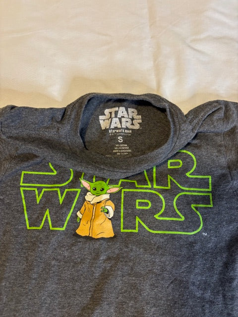 #210 Boy T-Shirts Star Wars Bundle of 2 shirts Size Small