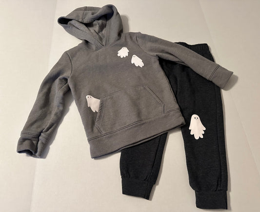 #160 Boys 4T Cat and Jack glow in the dark ghost sweatshirt and sweatpants