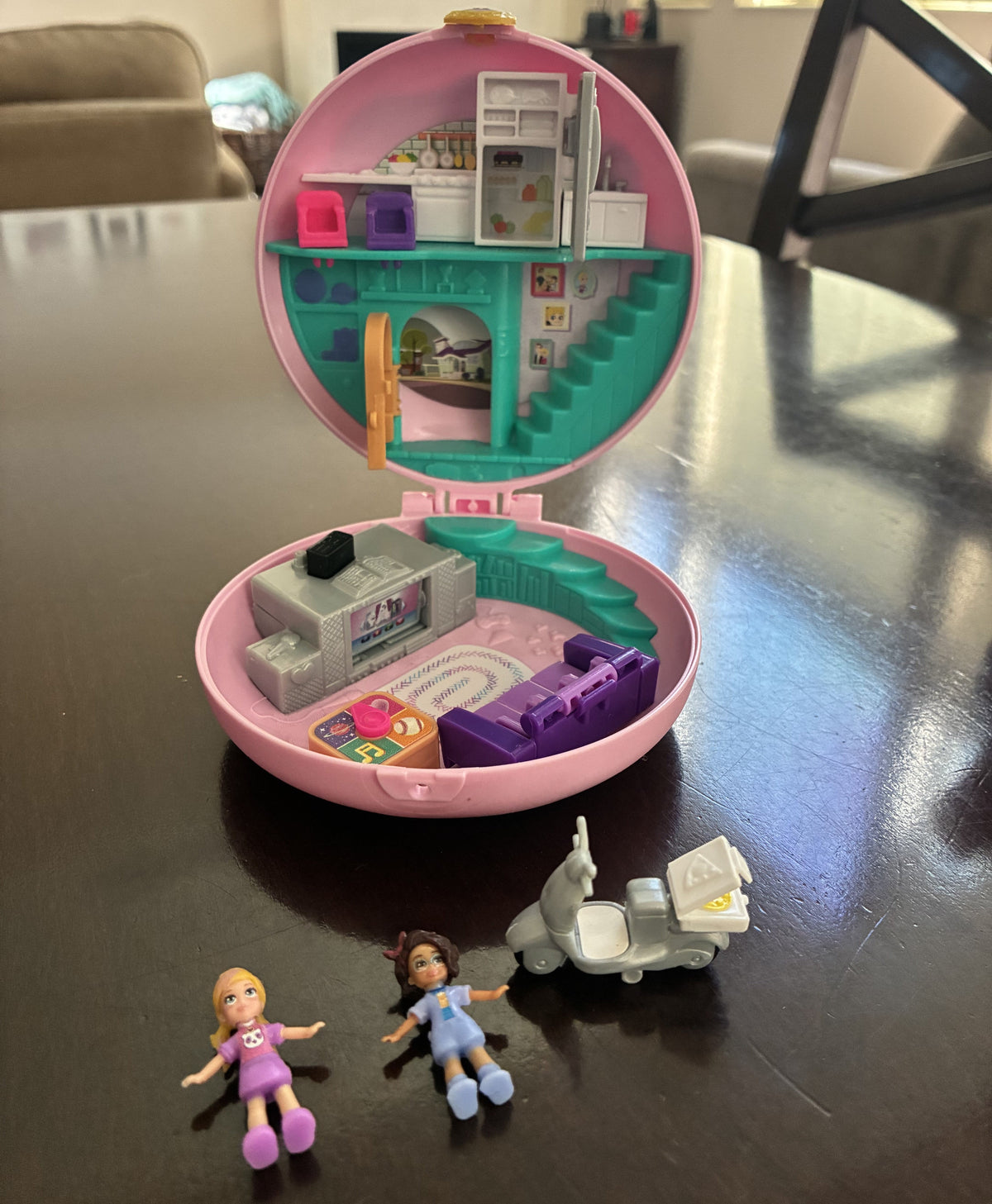 #126 Polly Pocket Donut Pajama Party Compact and Camp Adventure Llama Compact