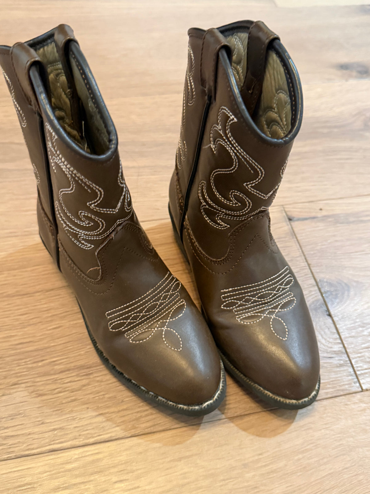 #21 • Boys • Cowboy Boots • 10 • EUC