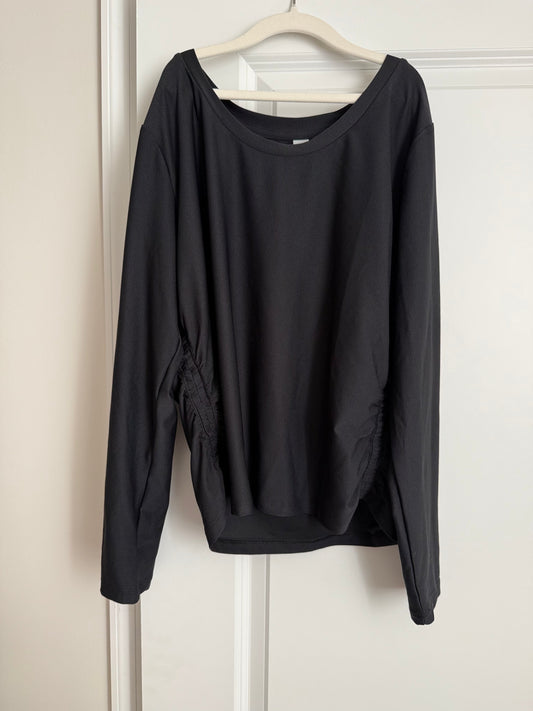 Seller 106: *Reduced* Womens L Ribbed All In Motion Black Shirt
