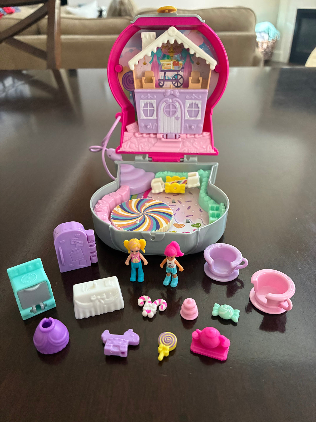 #126 Polly Pocket Candy Cutie Gumball Compact and Watermelon Pool Party Compact