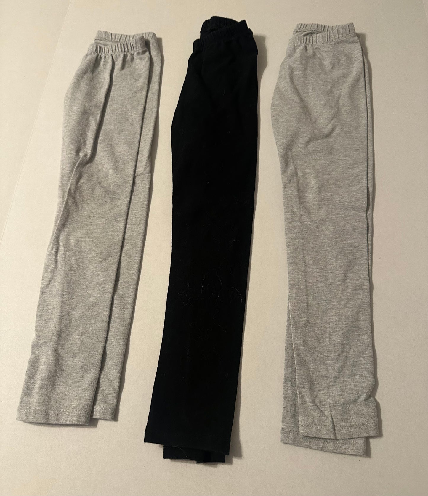#160 Girls 5T Cat and Jack 3 pairs of leggings