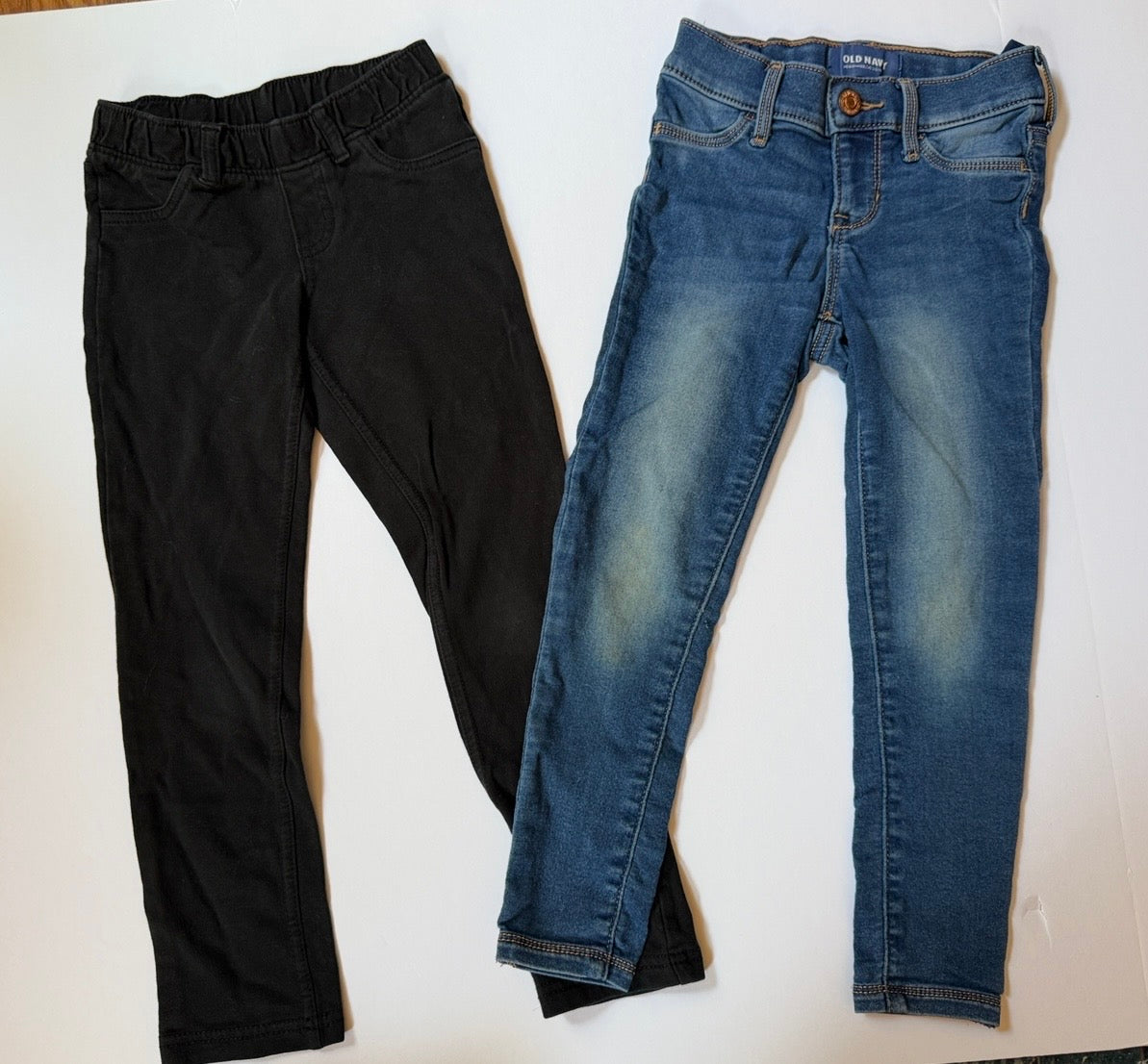 #41 |  (5) Old Navy Jeggings with adjustable waist 👏and (5) Jumping Beans Black Jeggings, girls