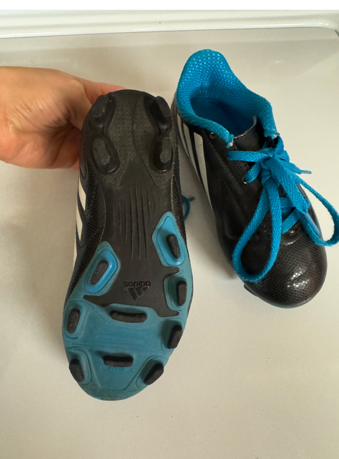 REDUCED # 92 Boys or girls 10.5 soccer shoes cleats like new