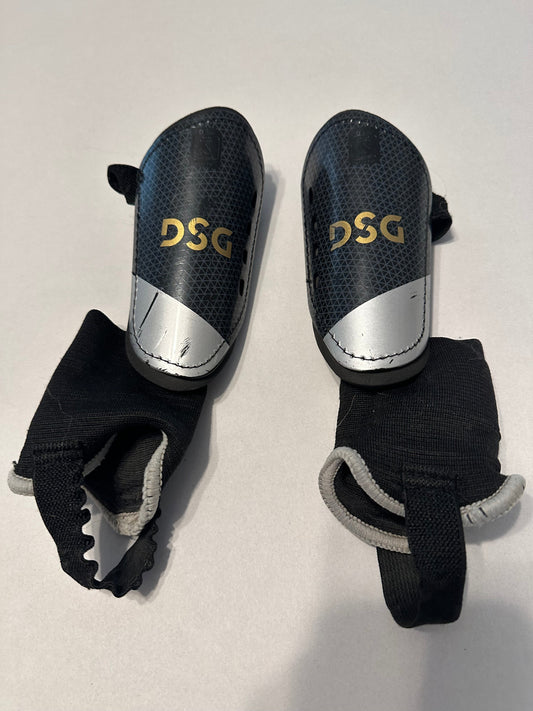 #160 Toddler sized shin guards