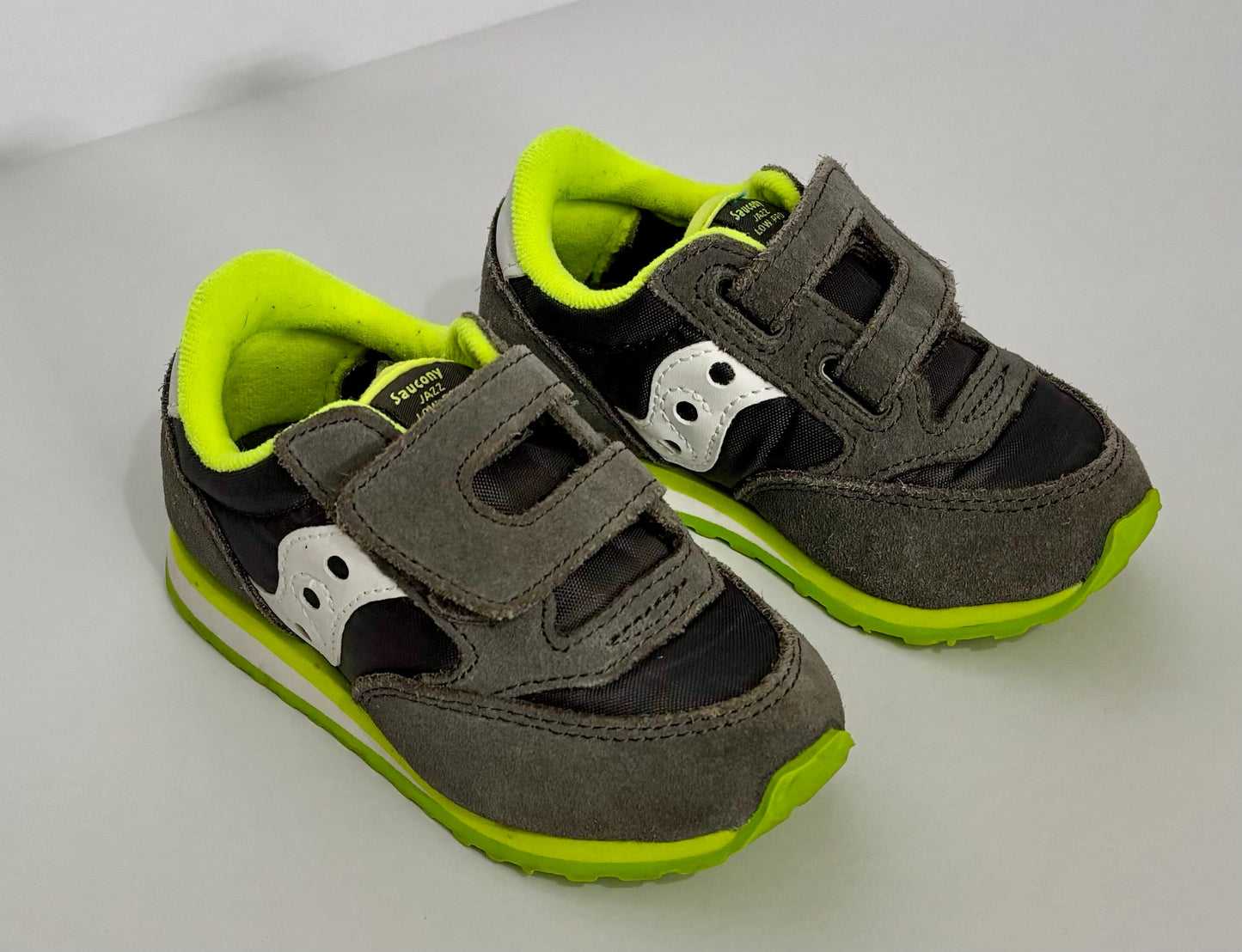 #132 - Saucony: Baby Jazz Hook & Loop Sneakers, Grey/Neon Green, Toddler 6.5