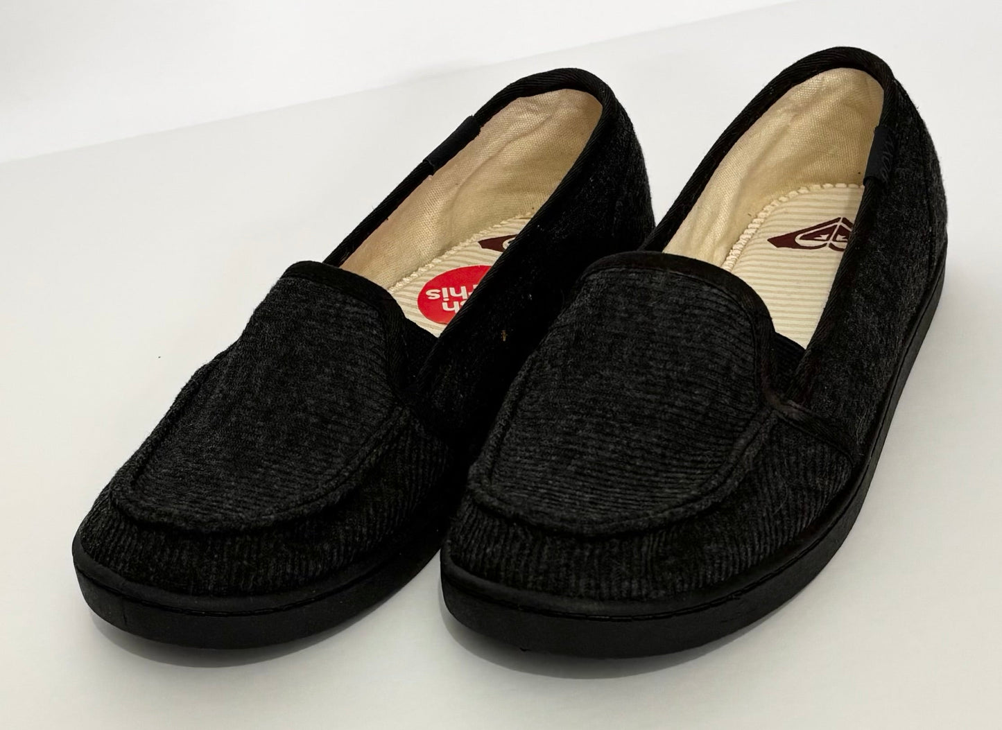 #132: REDUCED - Roxy: Minnow Slip-on Women's Shoes, Size 6.5 - NWT
