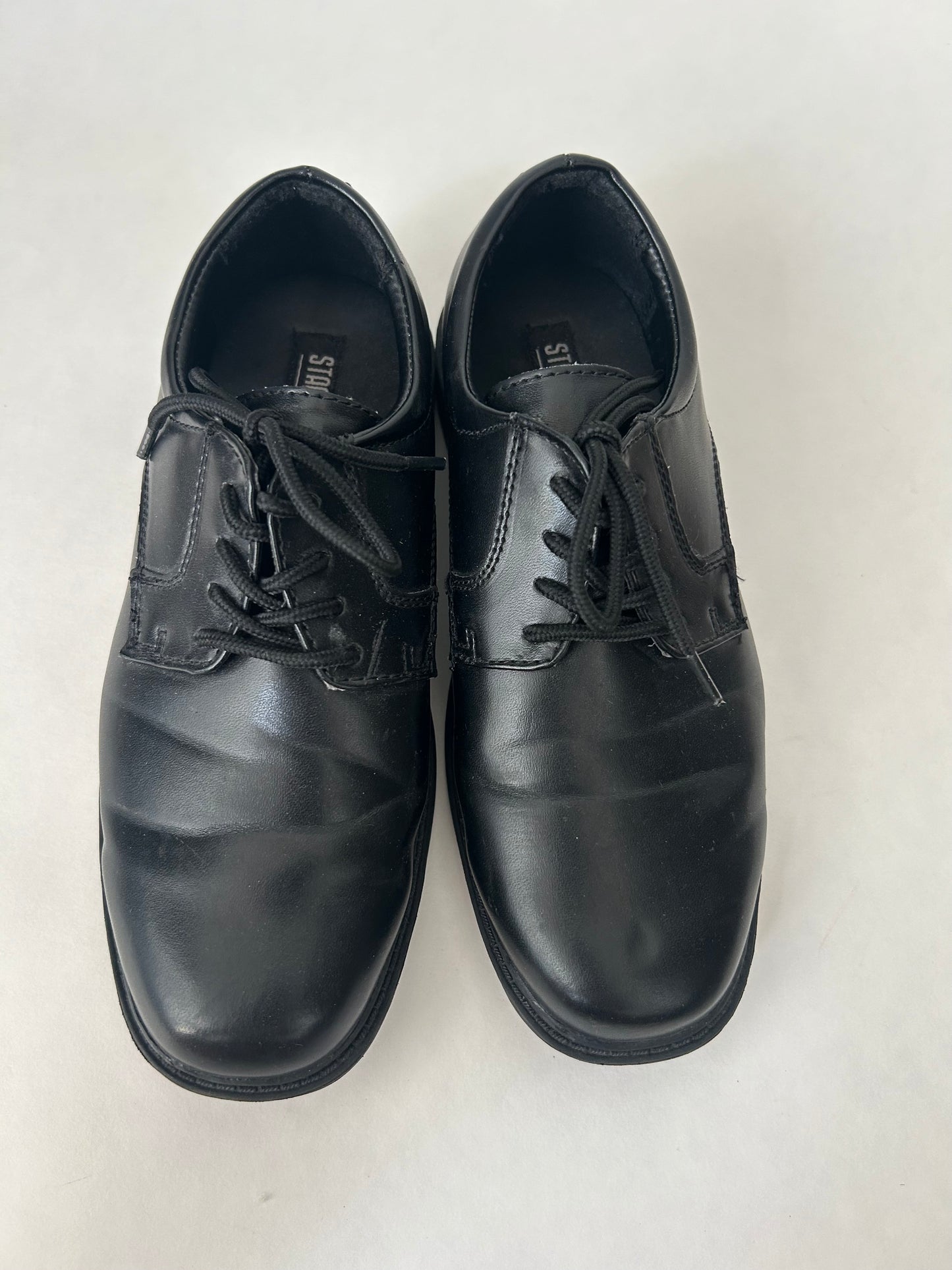 45242 Big boys Size 3M black dress shoes