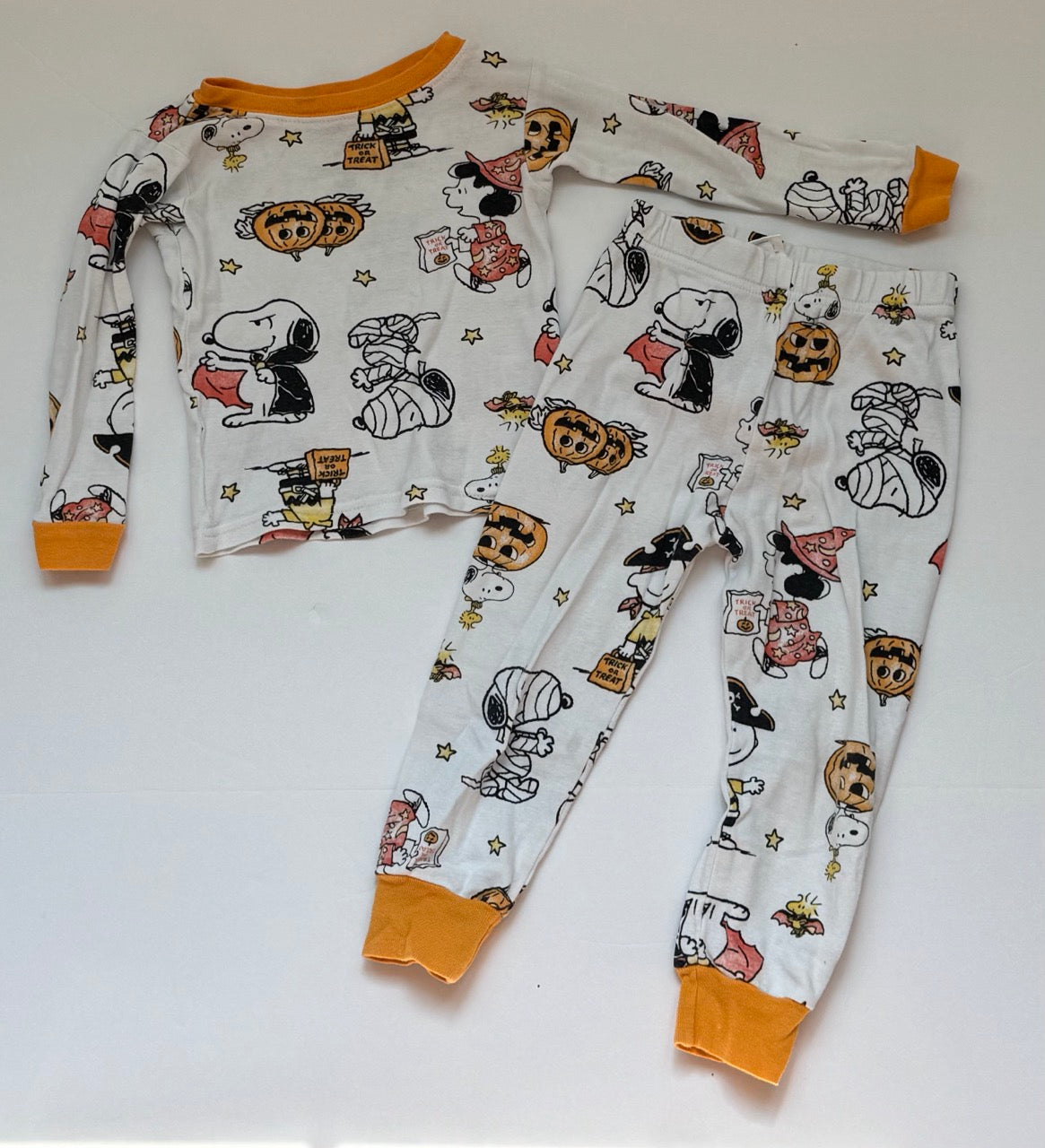 #82 Peanuts Halloween PJs Gender Neutral Size 2T