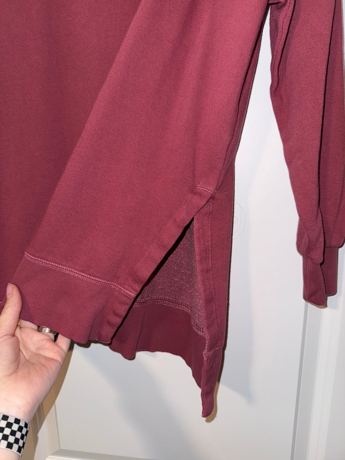 #106: Women's S (Oversized Fit) Old Navy Red Sweatshirt