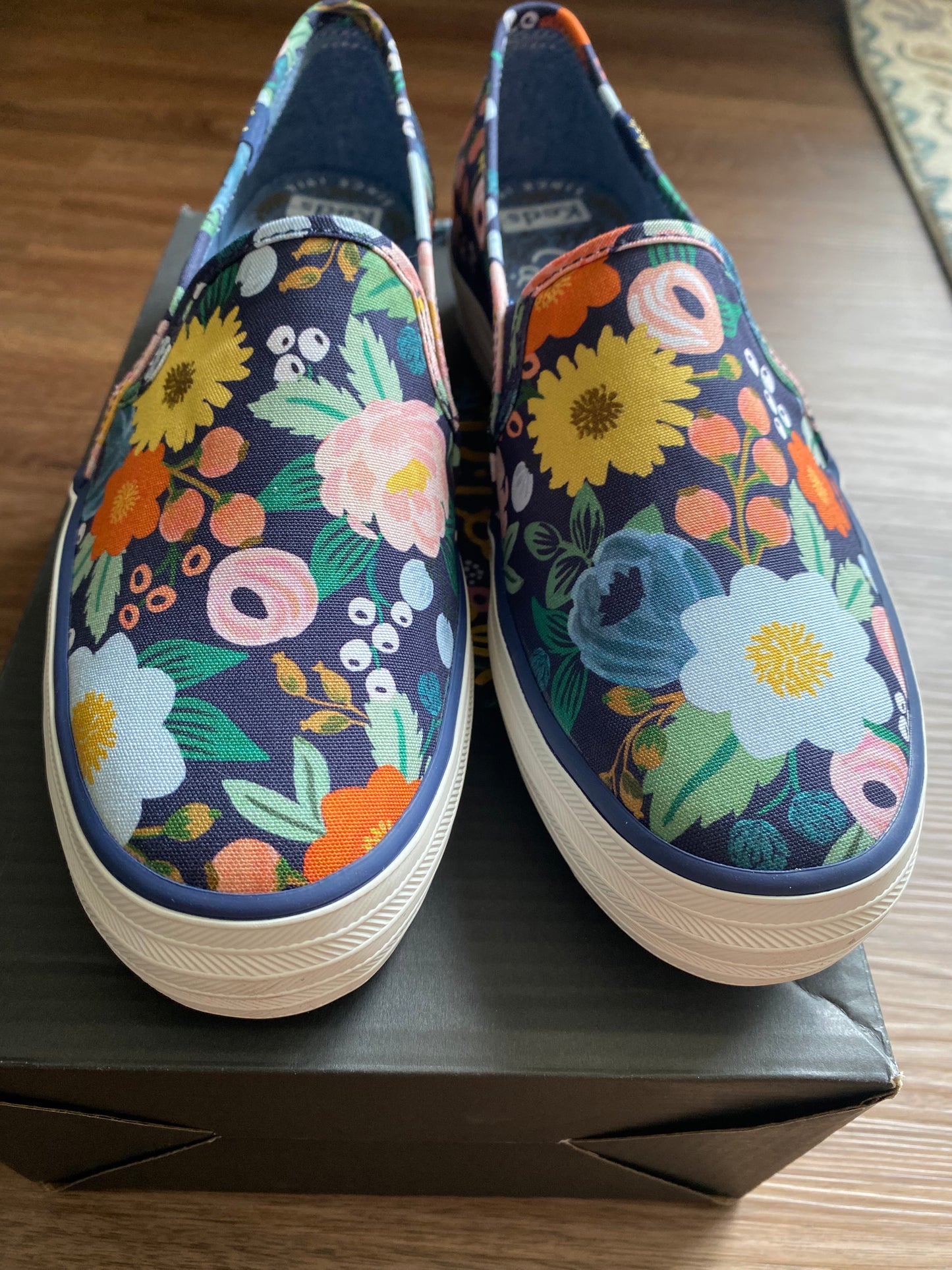 Seller 64 Women's Rifle for Keds size 8 floral slip ons