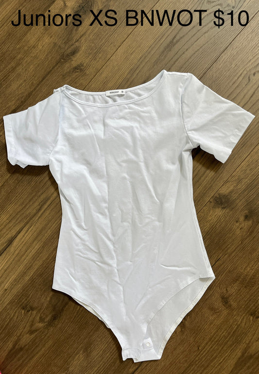 137 White bodysuit Women's/ Junior's XS BNWOT
