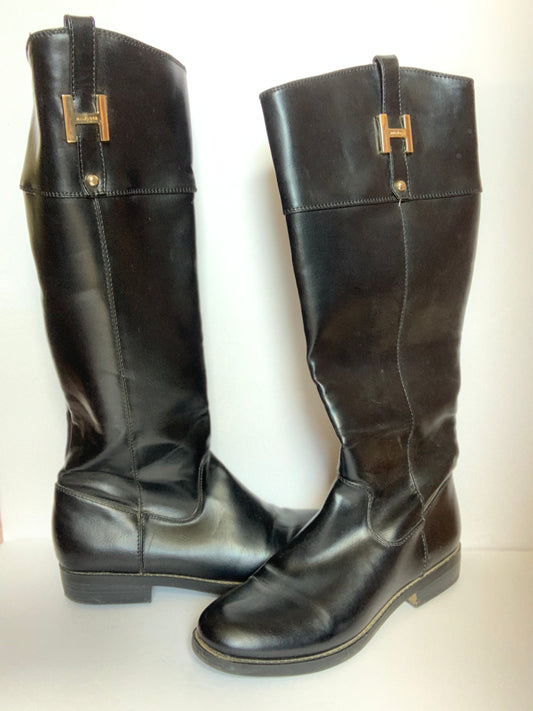 Seller #2 - Women's Tommy Hilfiger Boots Size 5