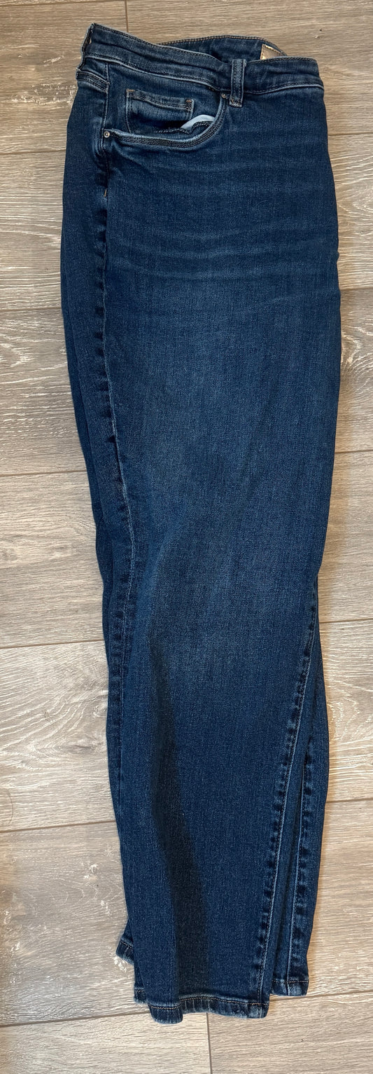 #170 Kut from the Kloth Reese high rise fab ab ankle straight leg jeans size 20