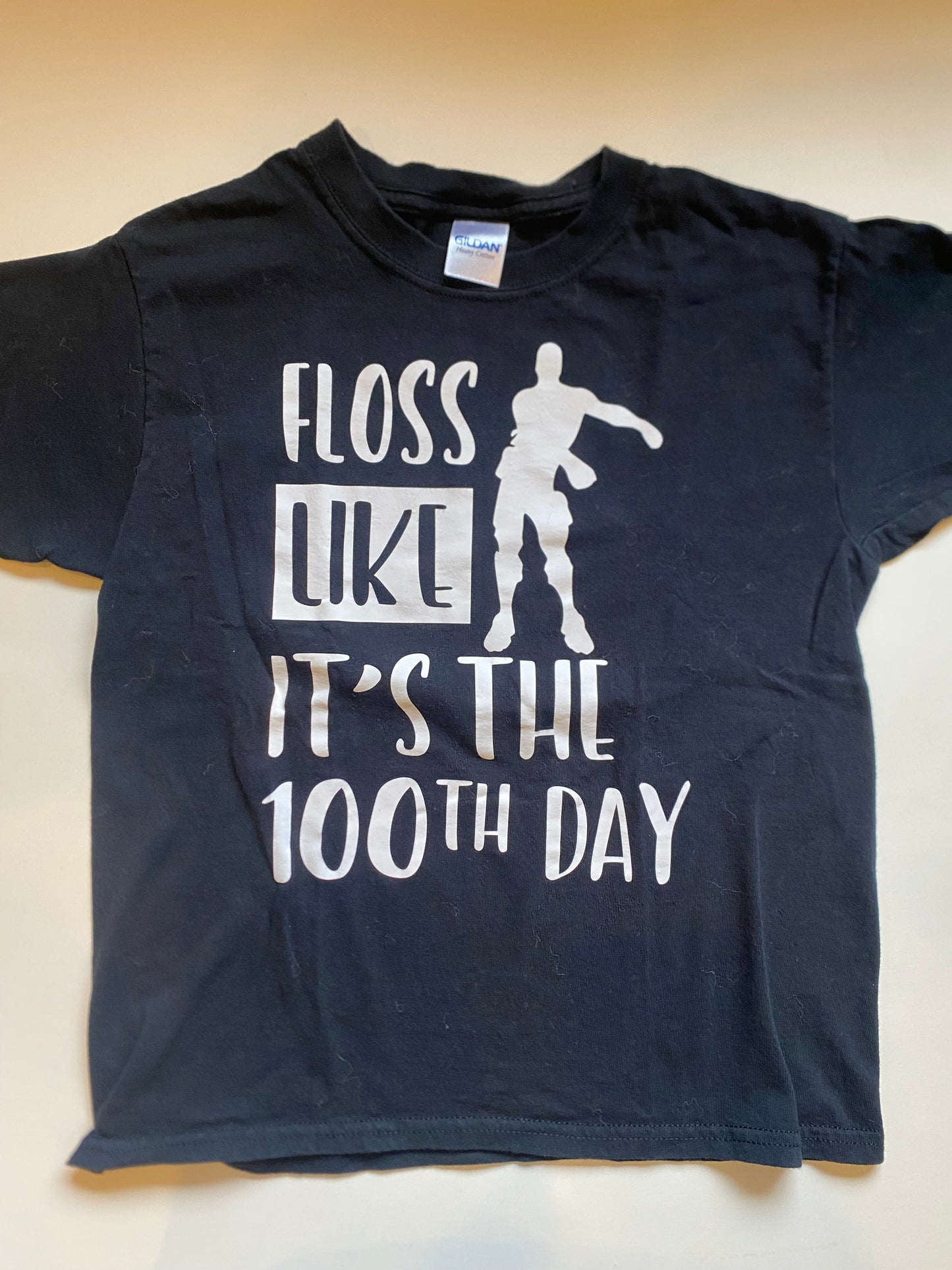 Reduced! Seller 148 Floss 100 Day T-shirt size M (7)