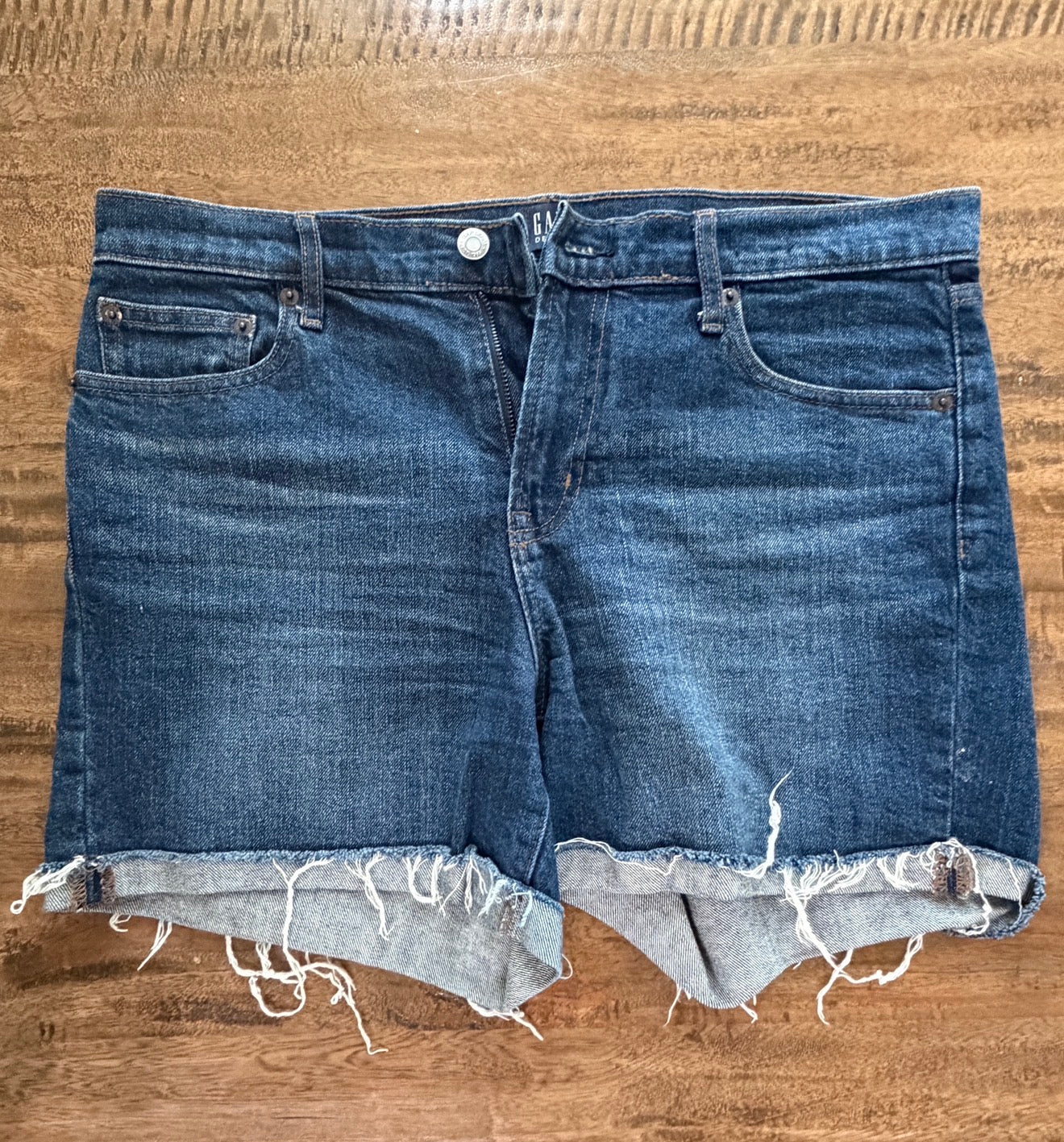 Seller #8 REDUCED Women’s Size 29 Gap Denim shorts