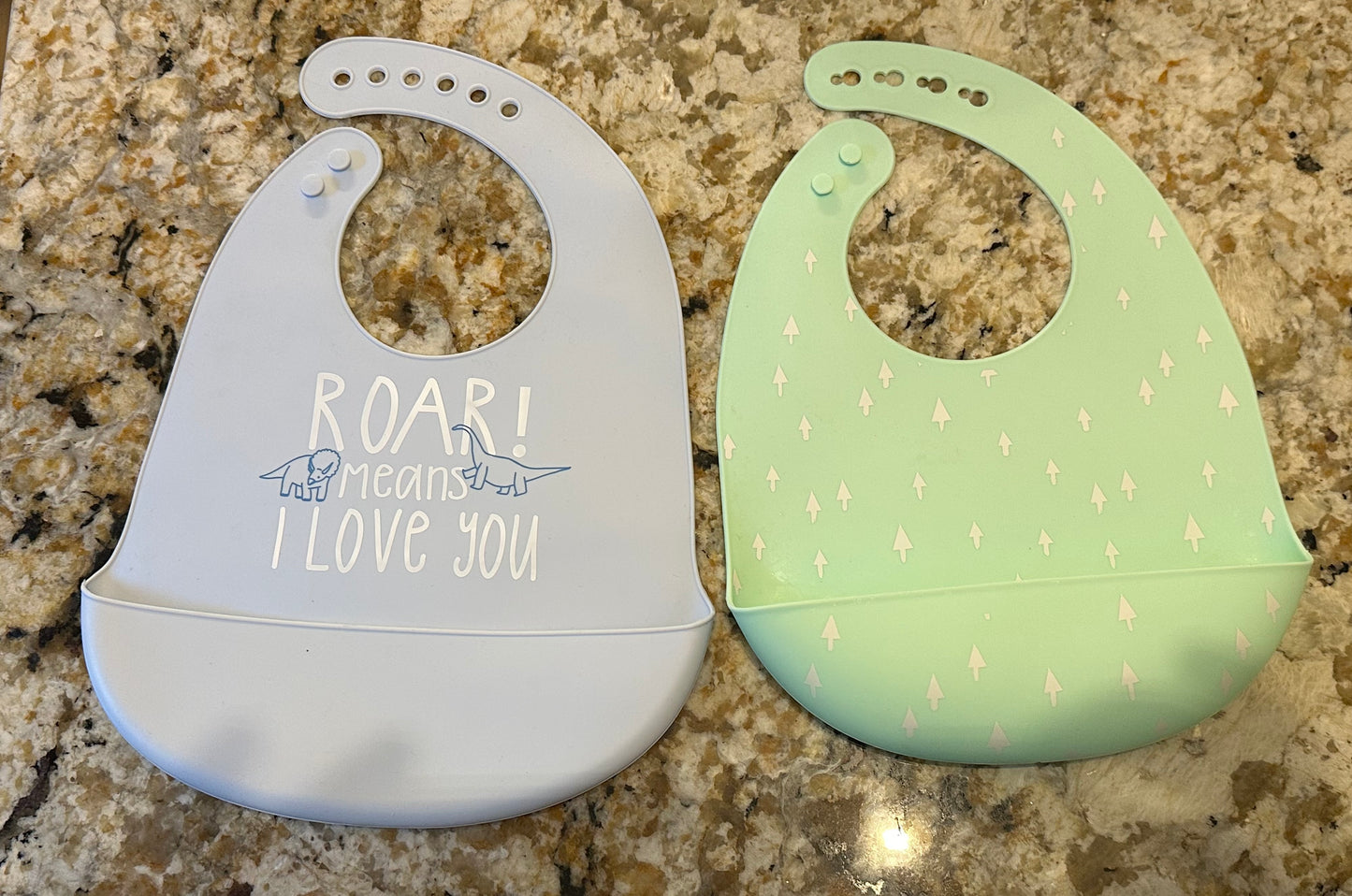 #75B Set of 2 silicone bibs