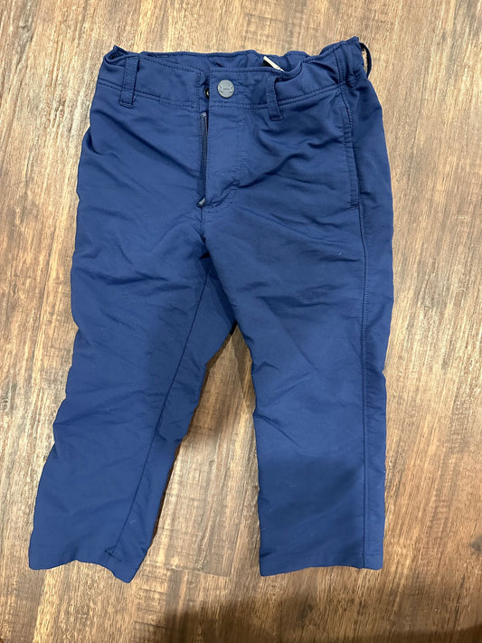 #81b Size 2t Under Armour boys golf pants- navy- good condition