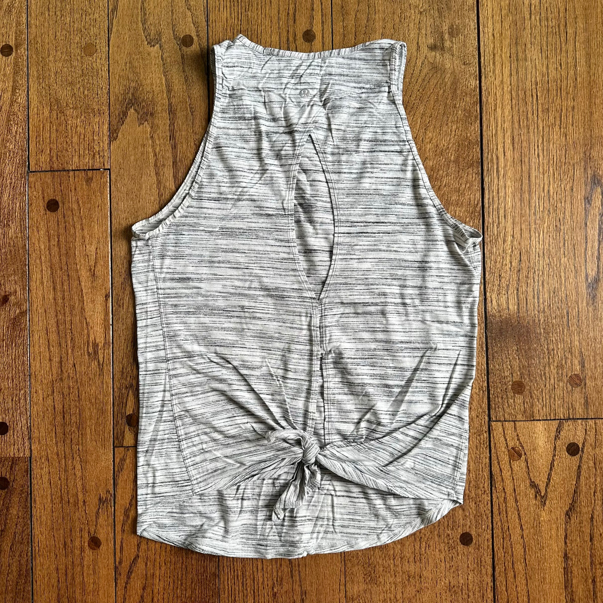 #113	GUC Women's Lululemon Spacedye Open Up Tank Top, size 6