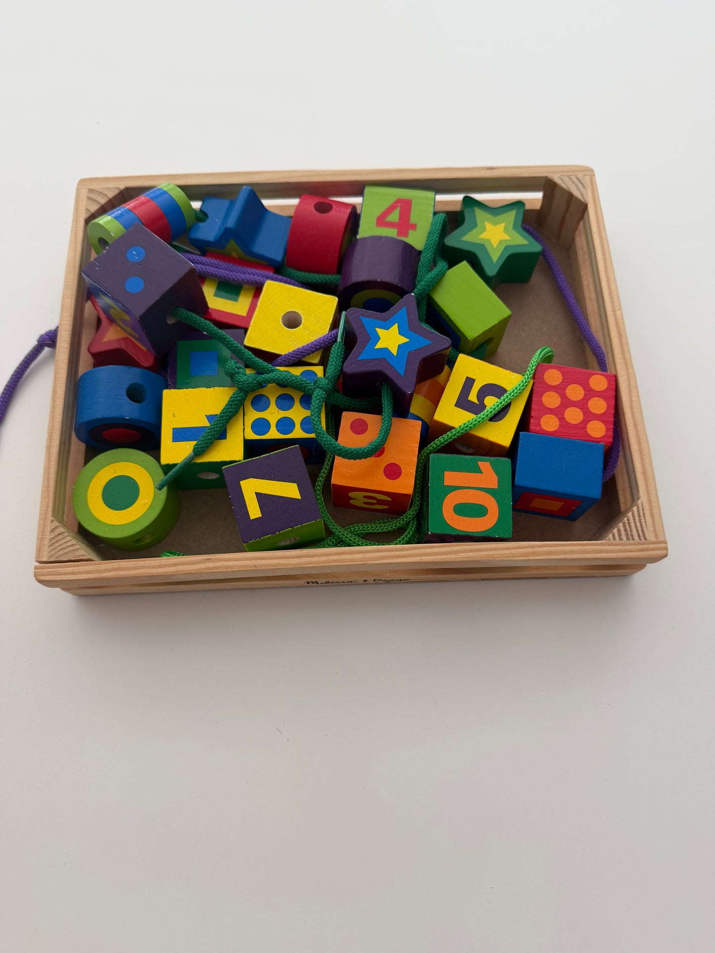 #117, Melissa and Doug Delux lacing beads, VGUC