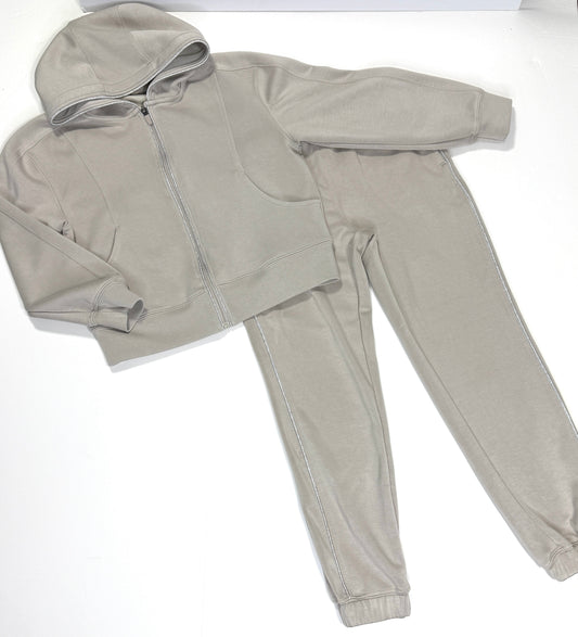 155 Girls Size L Tan Matching Sweatsuit EUC
