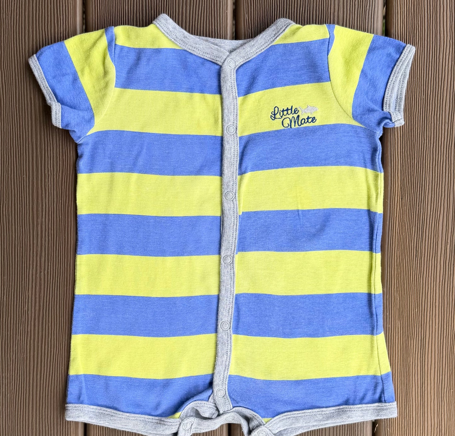 #28 Carter’s Little Mate Boys Snap Up, size 12 m
