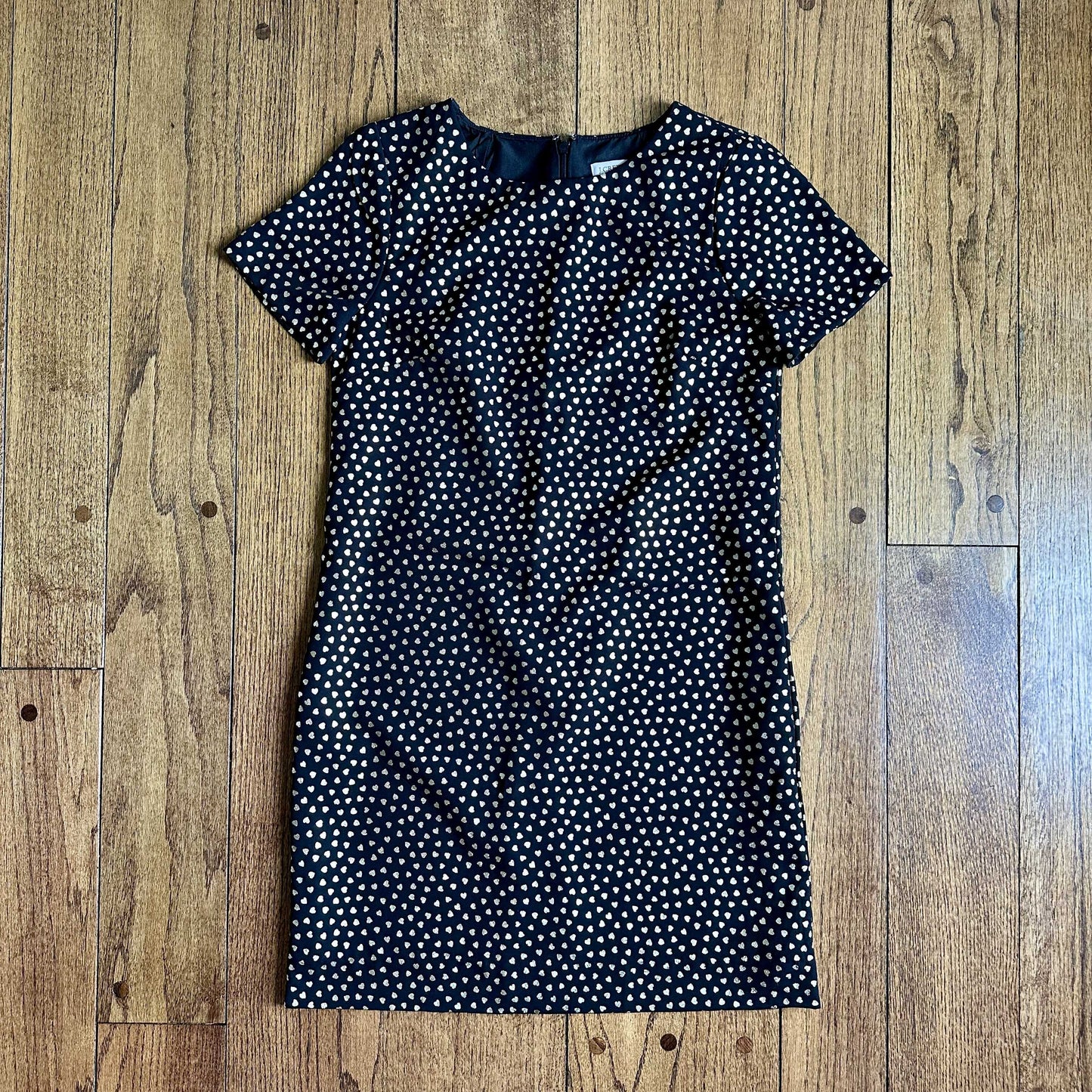#95 EUC Women's Jcrew Mercentile Black with Gold Hearts Short Sleeve Dress, size 2