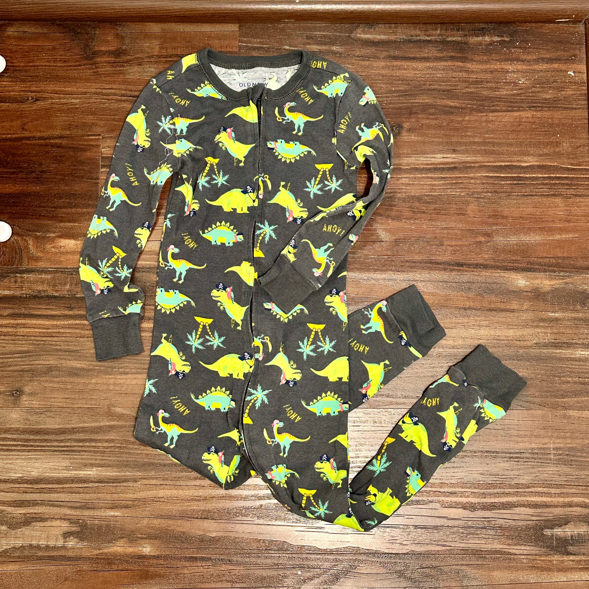 #48 Old Navy Dino PJs Boys 4t