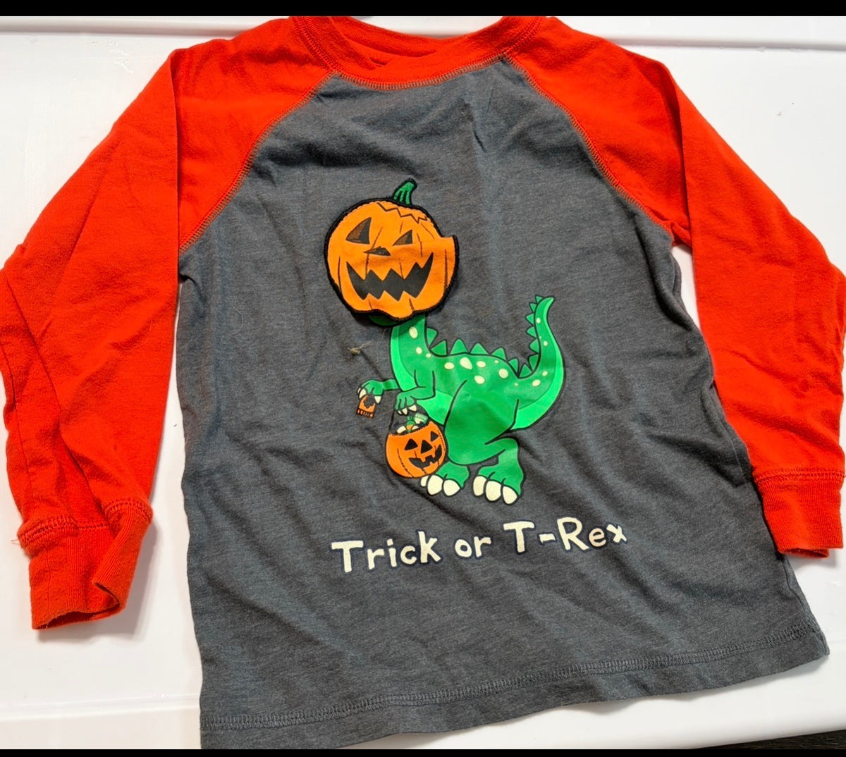 #35 4t Halloween shirt