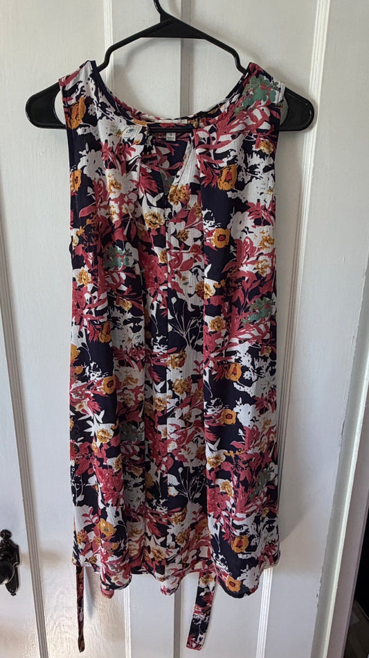 Seller #8 REDUCED Women’s Small Summer Dress with tie