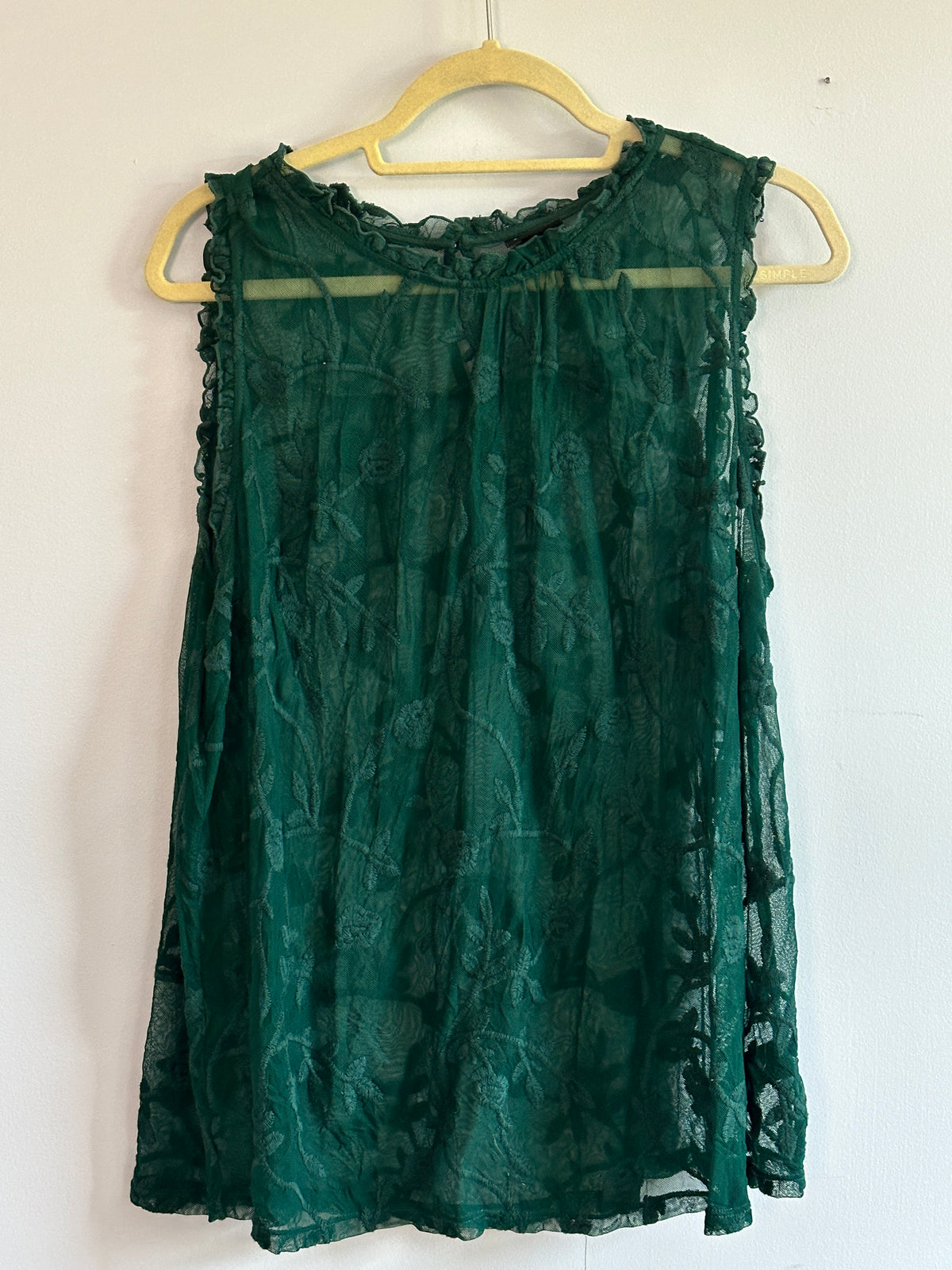 #48 Torrid Green Lace Top Size2 (16-18)