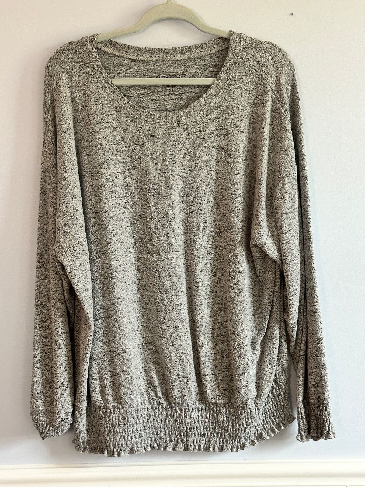 #48 Torrid Gray Sweater sz 2 (16-18)