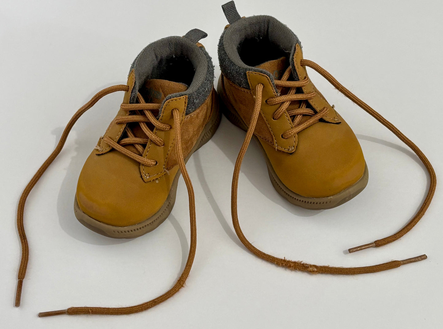 #132 - Oshkosh B'Gosh: Stanton Boots, Toddler Size 5M