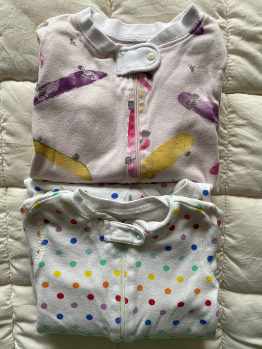Seller 64 girls 24 mo Burt’s Bees and Primary sleepers