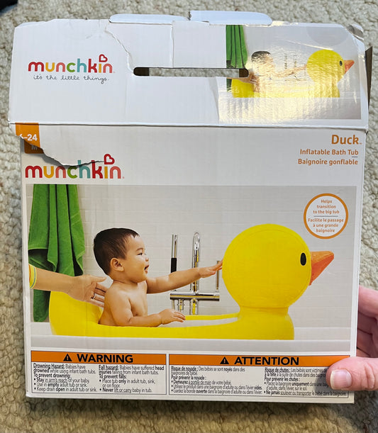 Munchkin Inflatable Duck Bath Tub