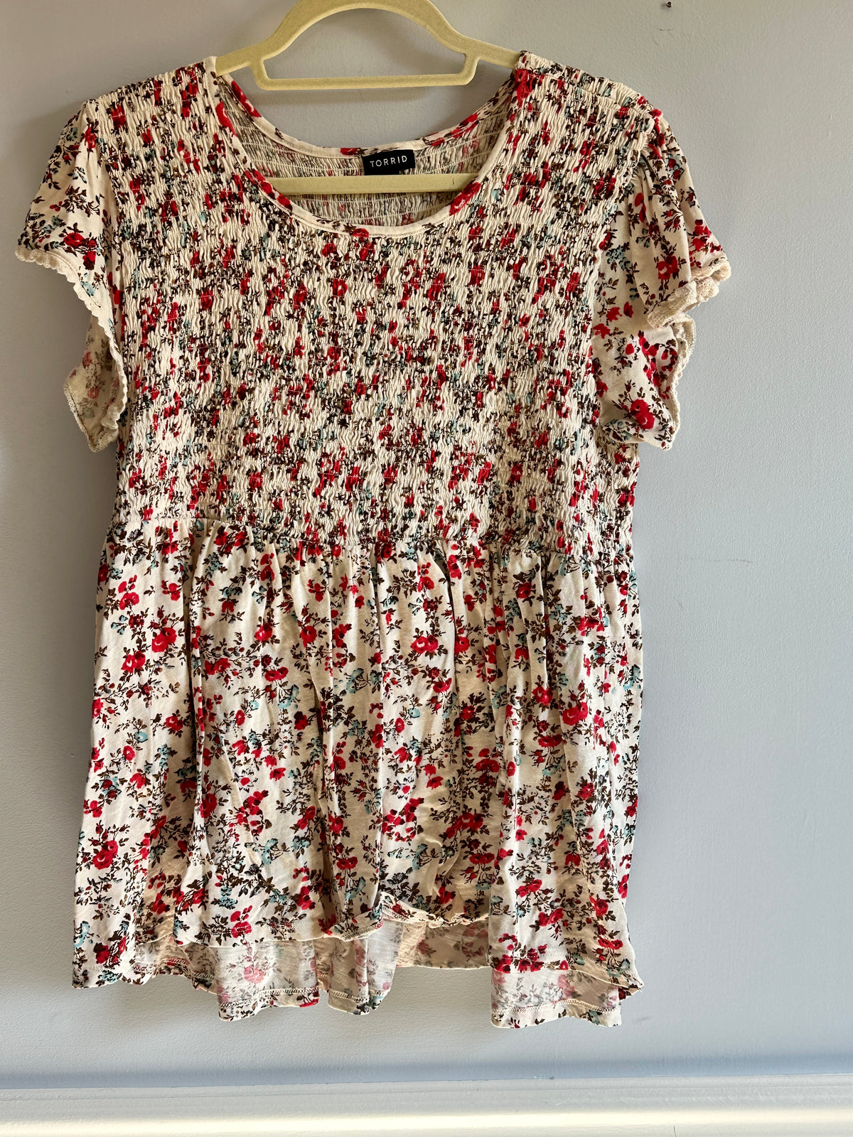 #48 Torrid Floral Top size 2 (16-18)