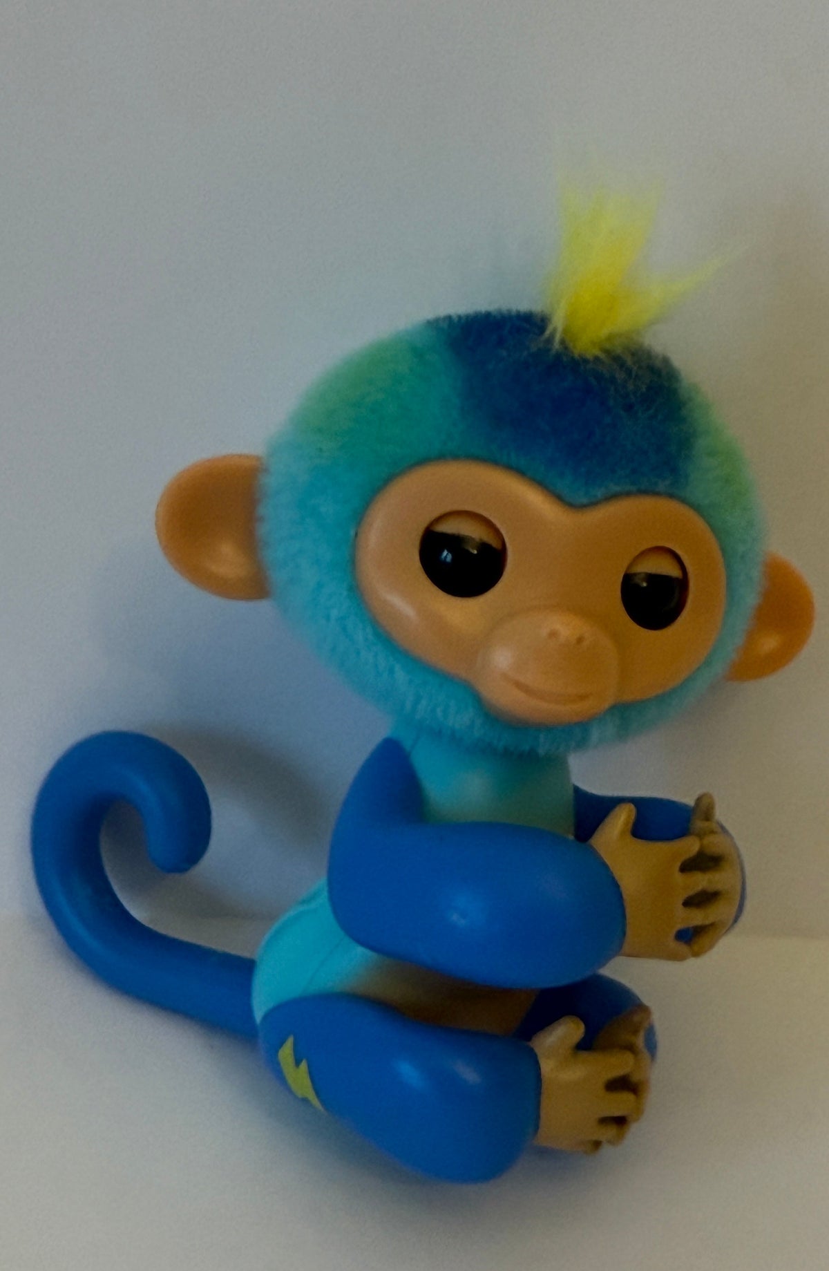 Seller #156_Fingerlings Baby Monkey in Blue VGUC
