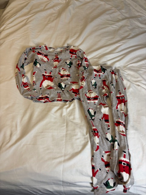 #210 Carter's Boys Pajamas Size 6 "Santas & Penguins"