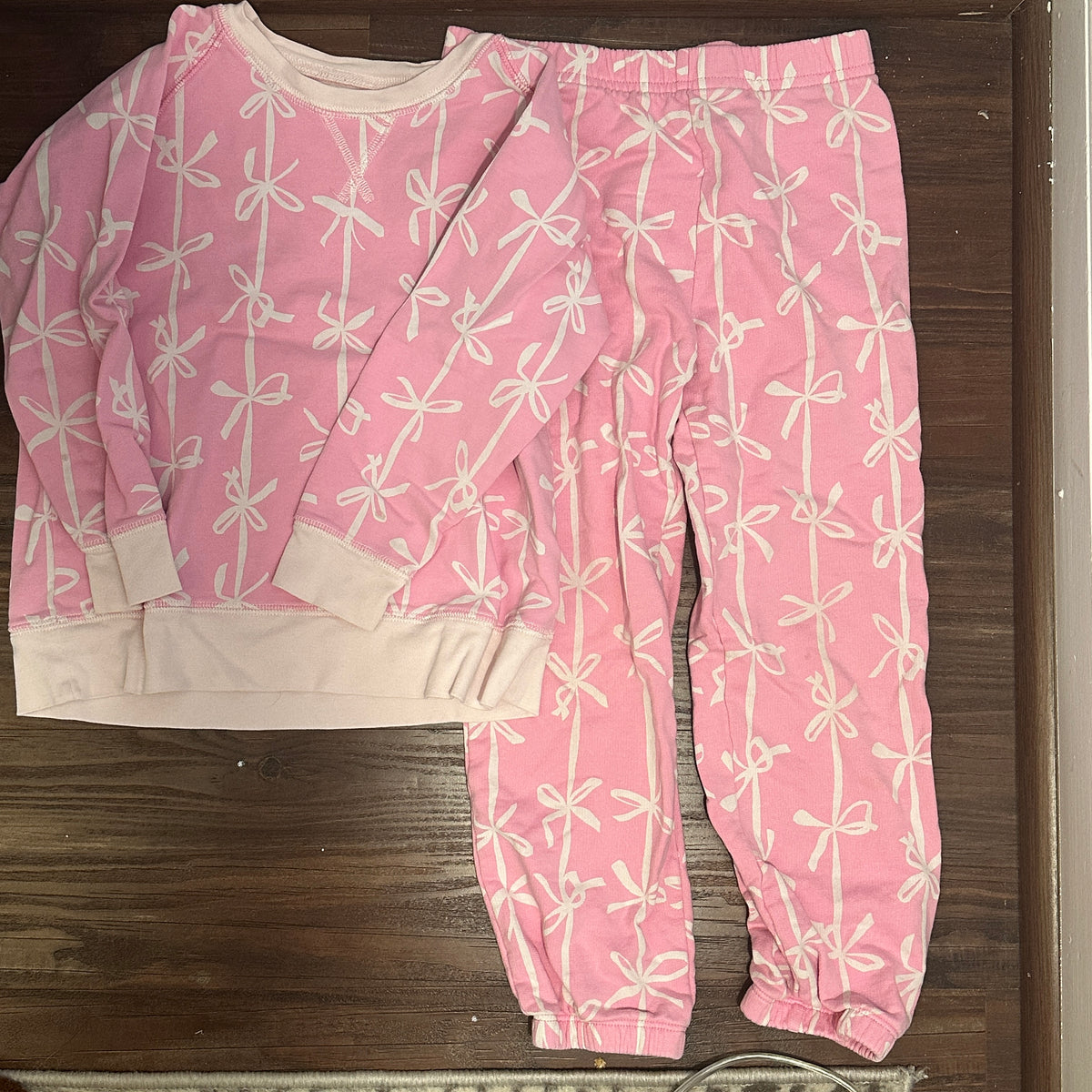 #48 Beaufort Bonnet Co Pink Sweatsuit Girls 6