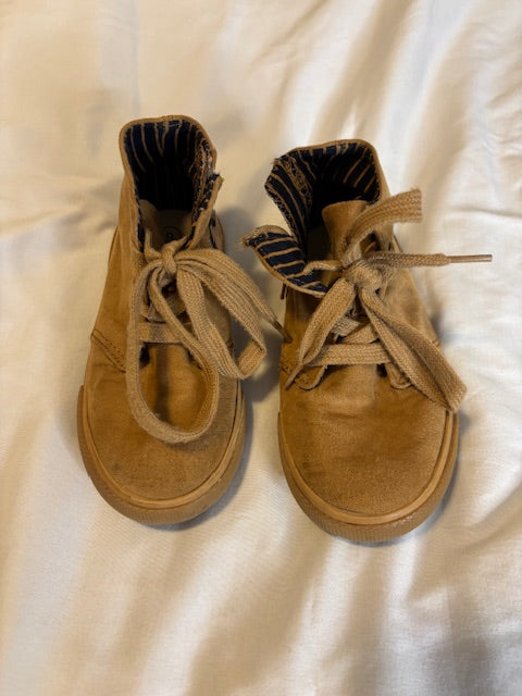 #210 Boys Brown Suede Boots Carters Size 6