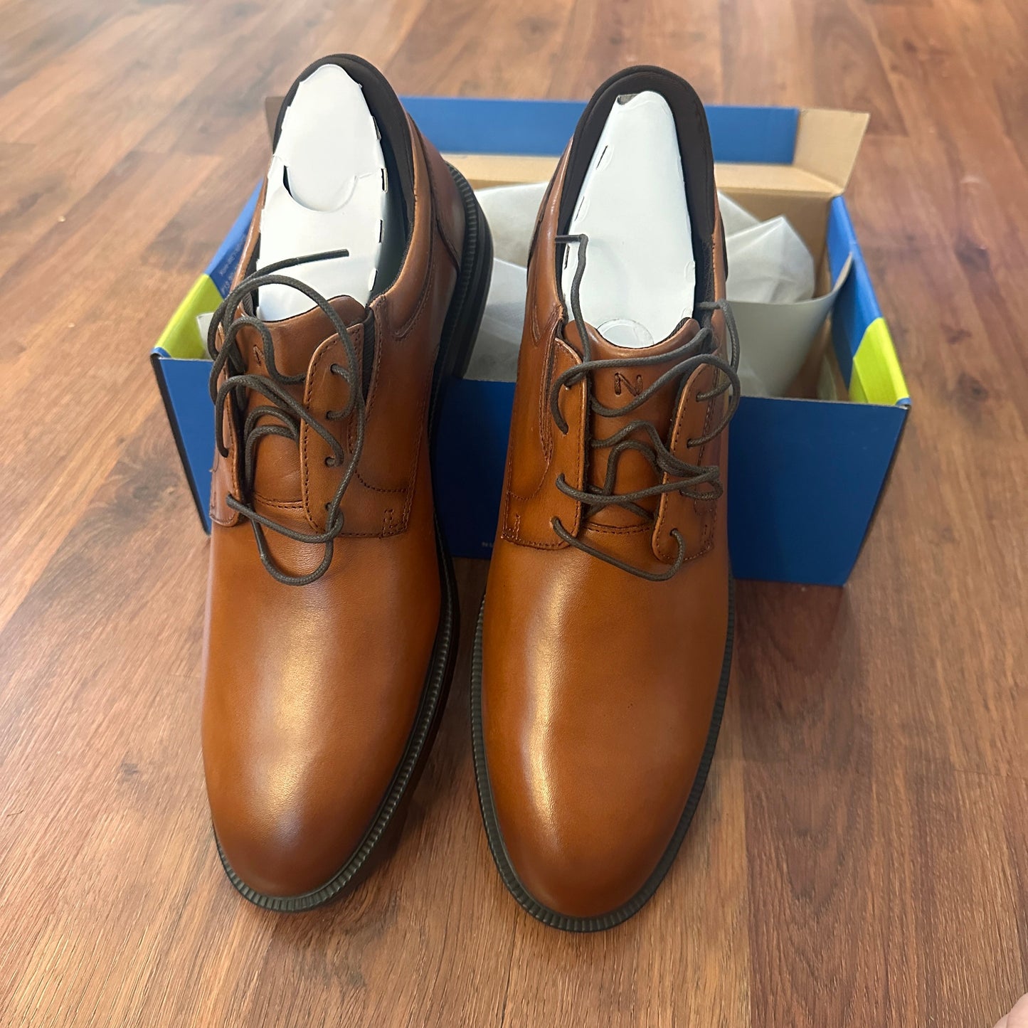 #4 Mens dress shoes size 12, new
