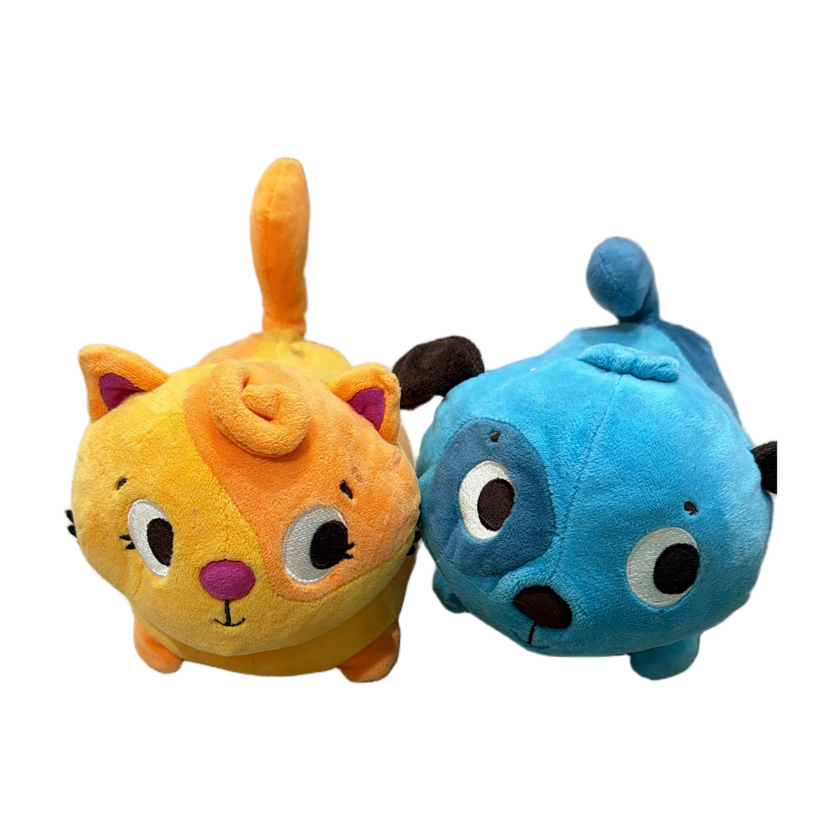 77 - Wiggle Cat & Dog