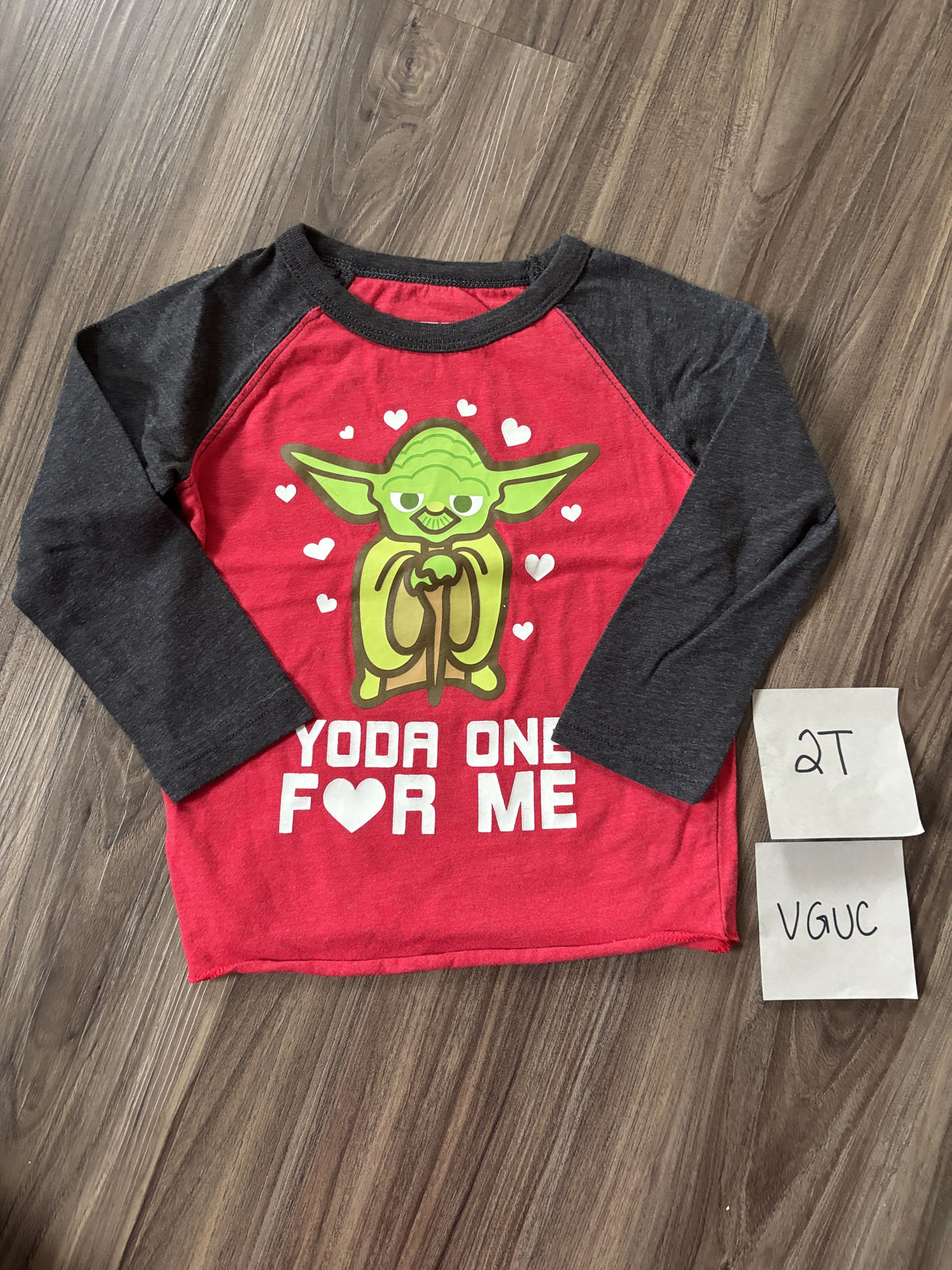 #138 - 2T VGUC Yoda One For Me TShirt
