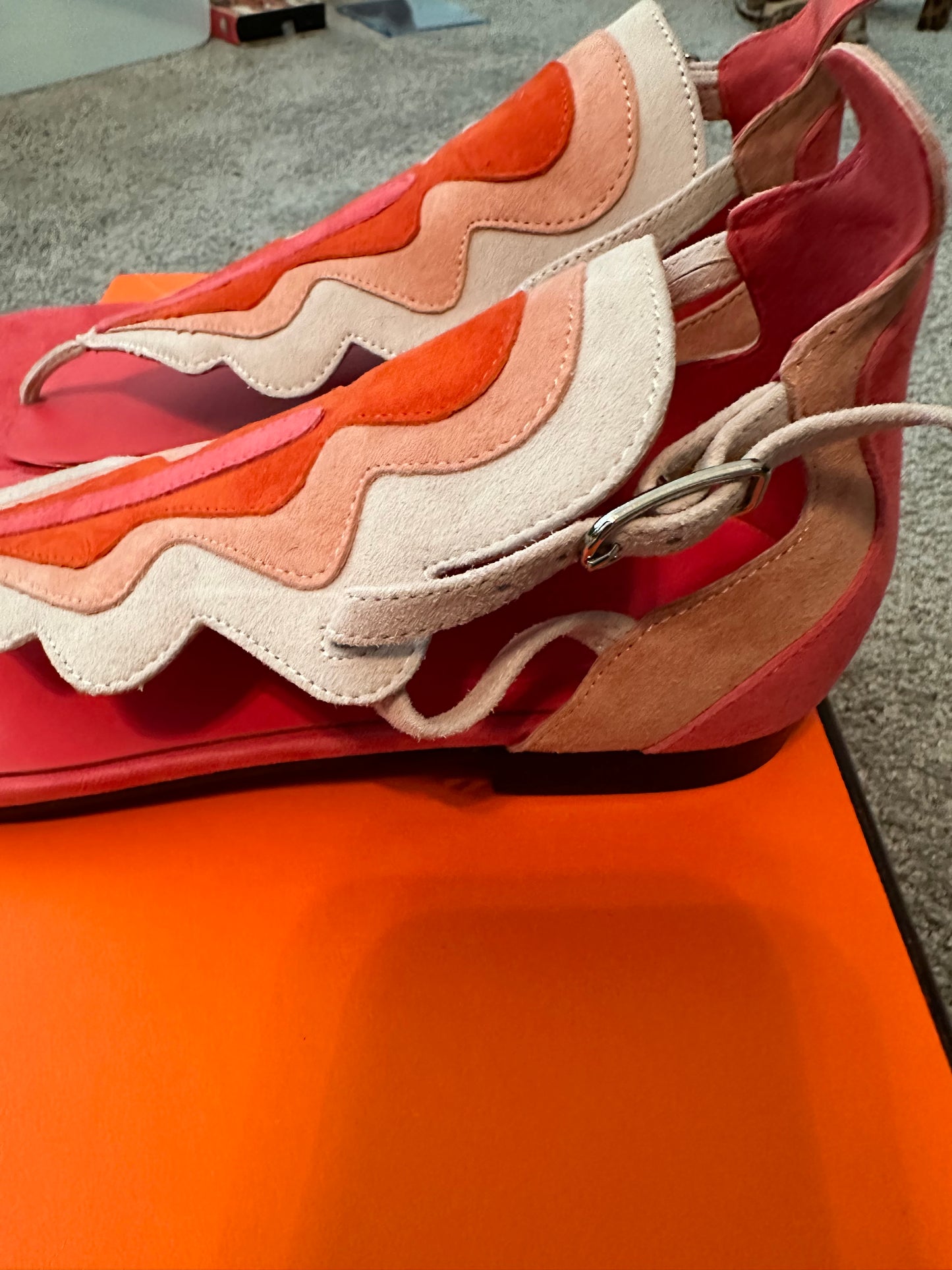 #91B Hermes Pink/Orange Sandals size 41