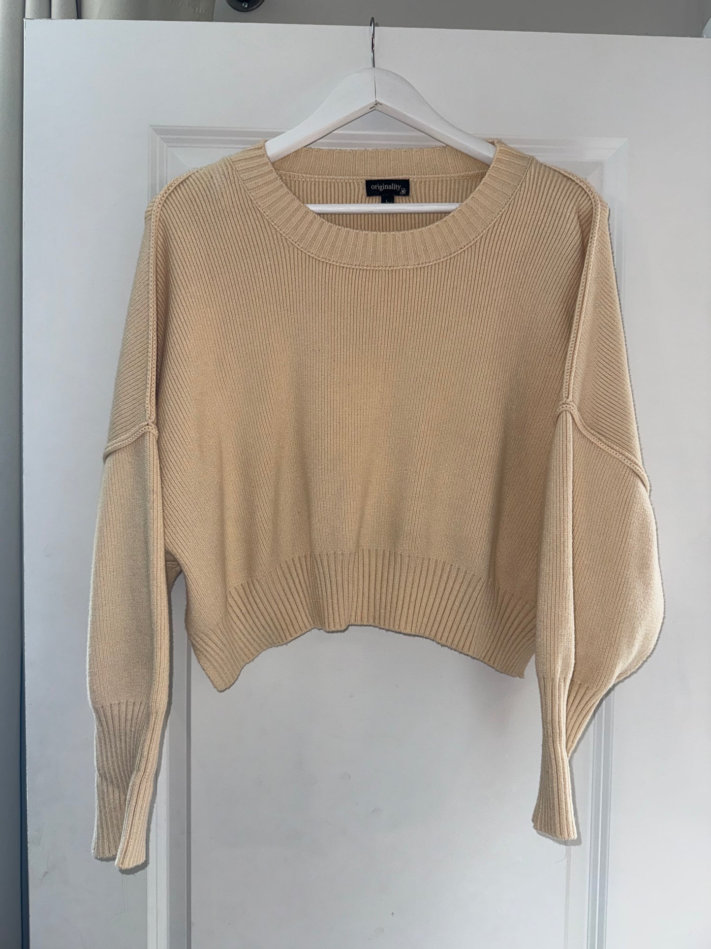 #106: Womens L Originality Sweater